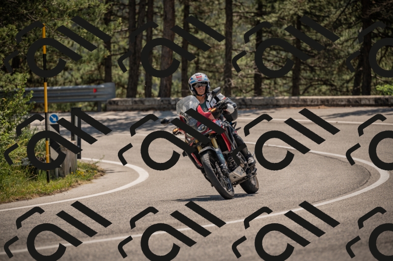 20250608113054-_Z629000_am_