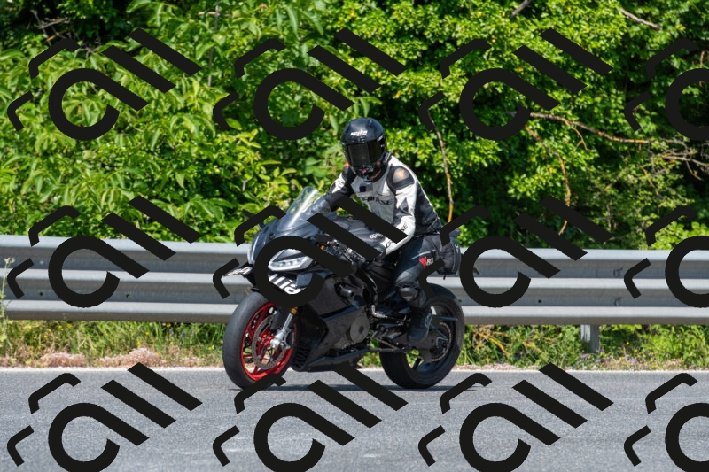 20250607104849-R01_1563_r1