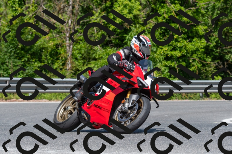 20250607105454-R01_1621_r1