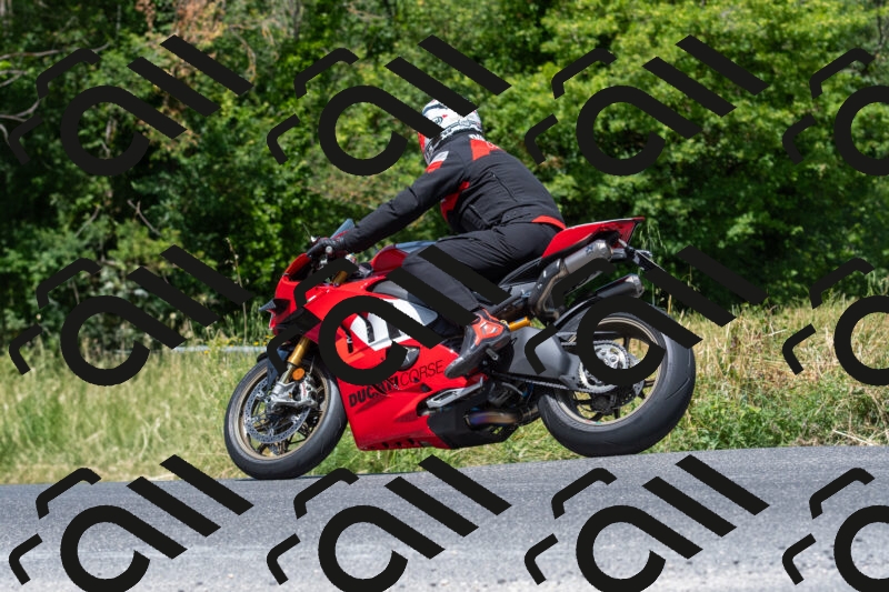 20250607120054-R01_1948_r1