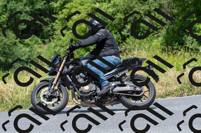 20250607121052-R01_2053_r1