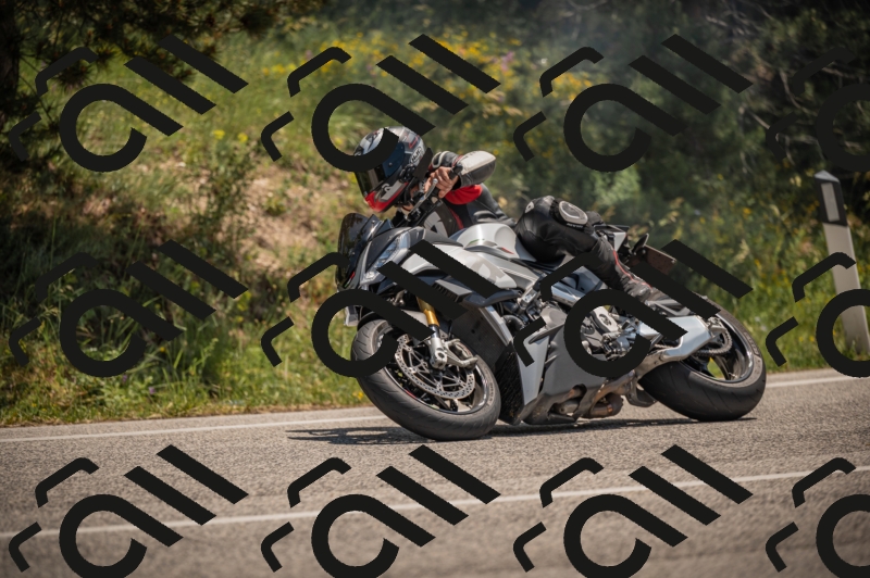 20250608123119-_Z629903_am_