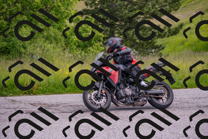 202506071047-DSC_9654_c4_