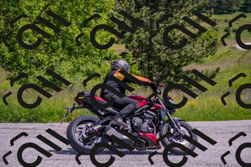 202506071139-DSC_9894_c4_