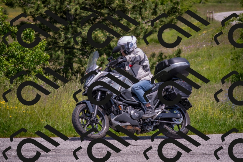 202506071300-DSC_0547_c4_