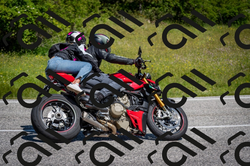 202506081111-DSC_6119_c2