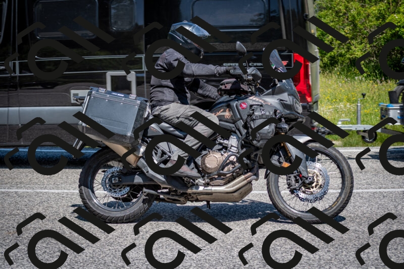 202506081118-DSC_6194_c2