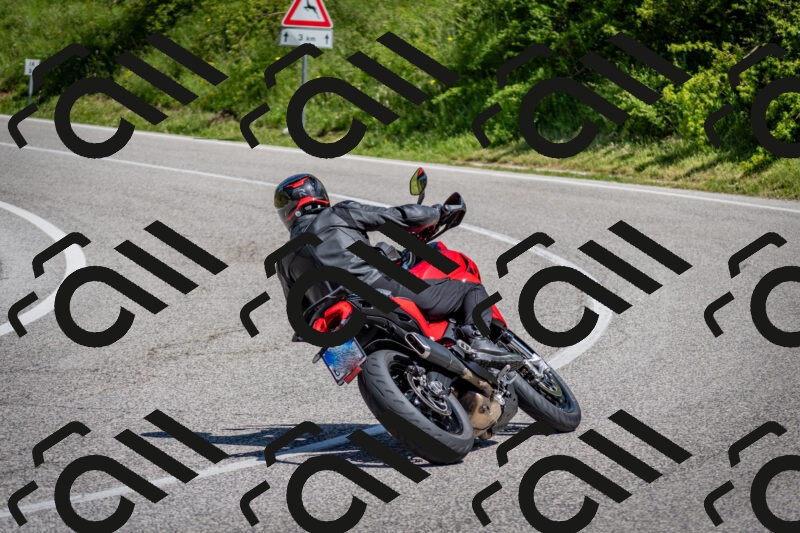 202506081122-DSC_6243_c2