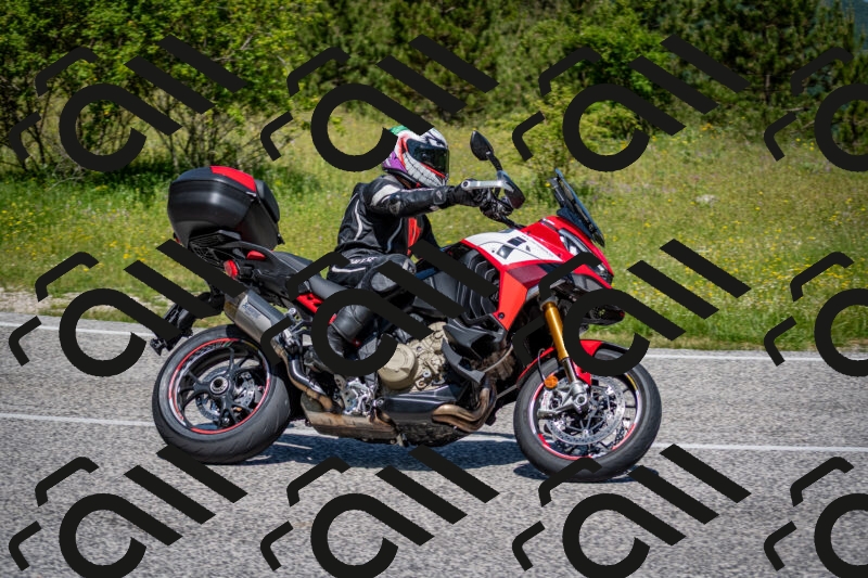 202506081138-DSC_6402_c2