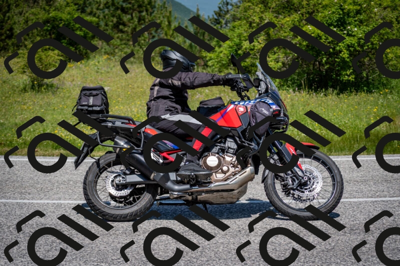 202506081154-DSC_6583_c2