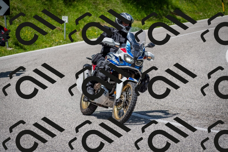 202506081200-DSC_6698_c2