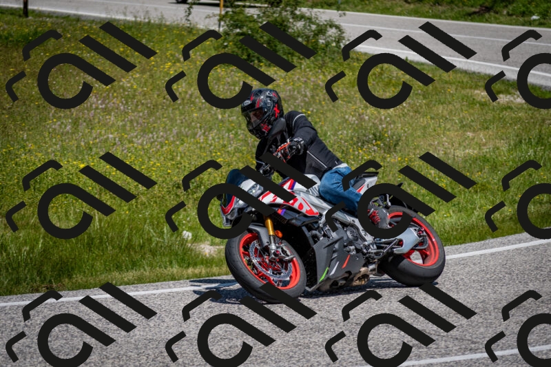 202506081215-DSC_6849_c2