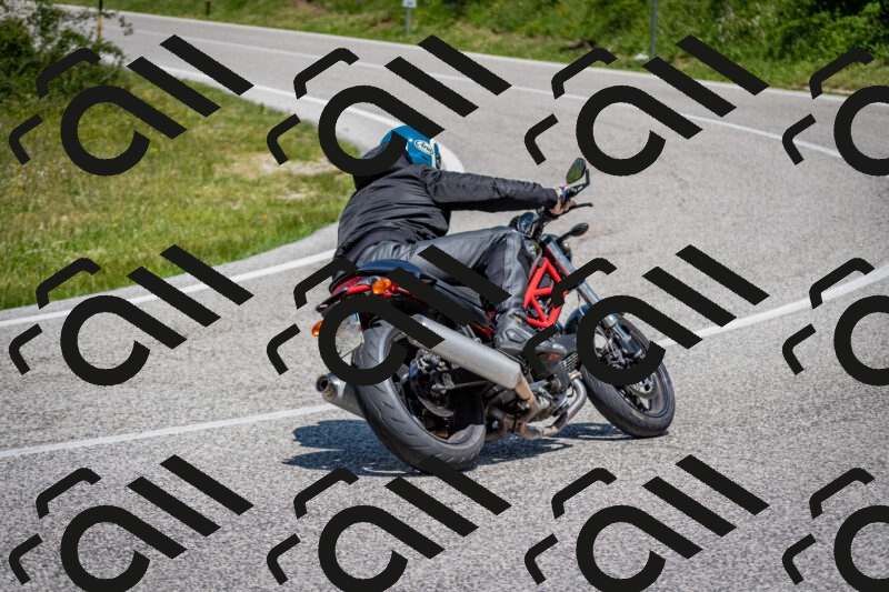 202506081227-DSC_7049_c2