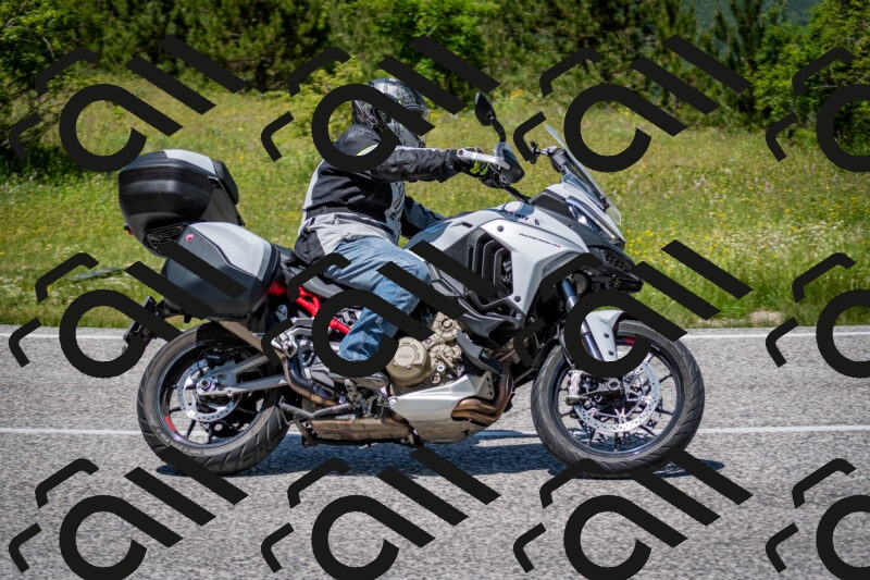 202506081257-DSC_7444_c2