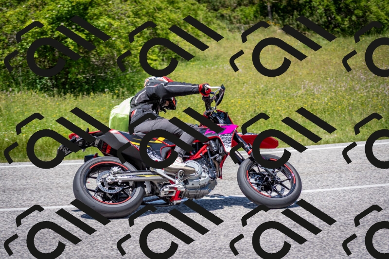 202506081324-DSC_7647_c2