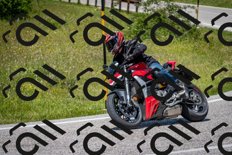 202506081350-DSC_7842_c2