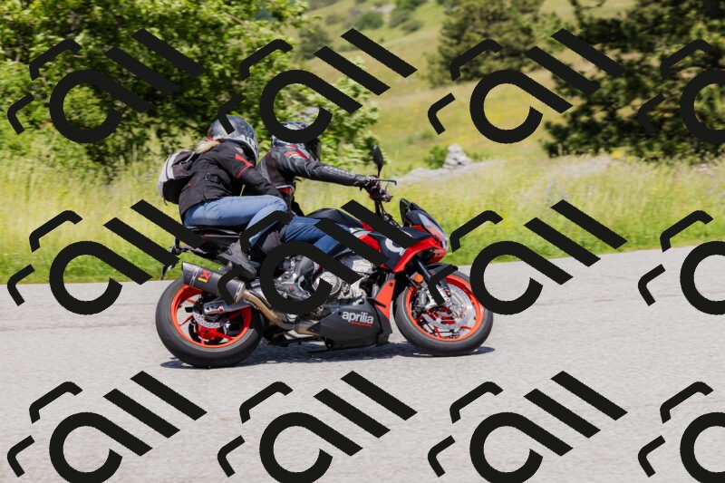 202506081332-_04A0778_c3_