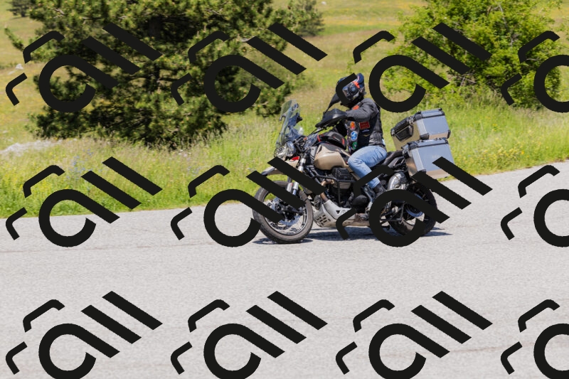 202506081344-_04A0845_c3_