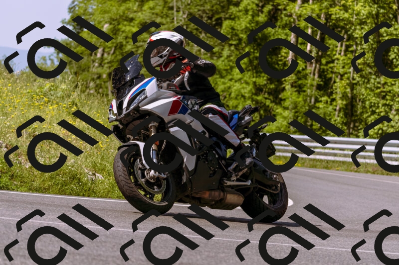 202506081034-_DSC8215_d1_