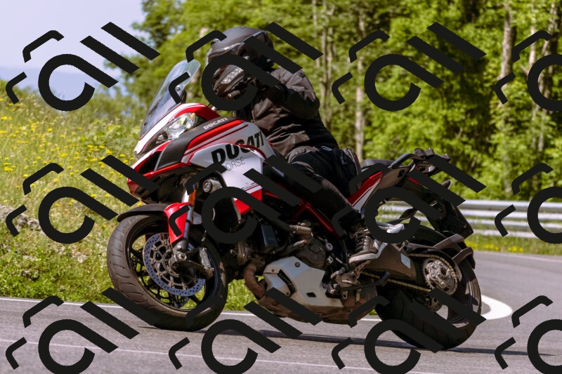 202506081038-_DSC8220_d1_