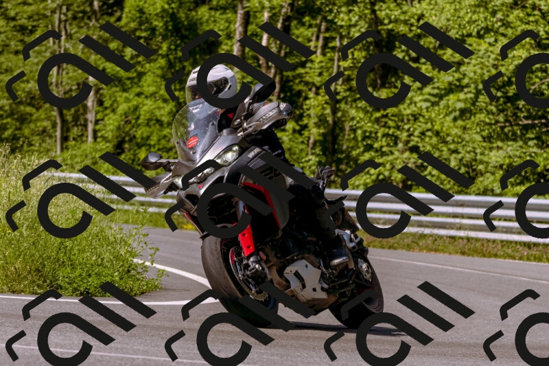 202506081040-_DSC8228_d1_