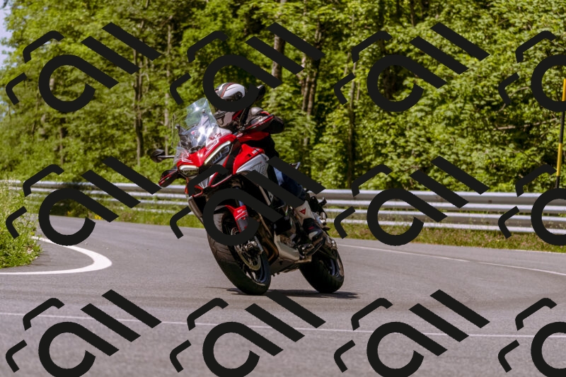 202506081119-_DSC8434_d1_