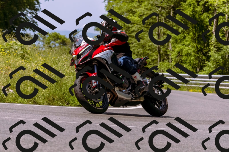 202506081119-_DSC8435_d1_