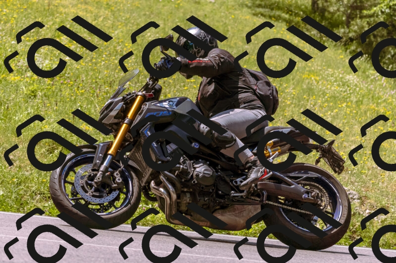 202506081150-_DSC8556_d1_