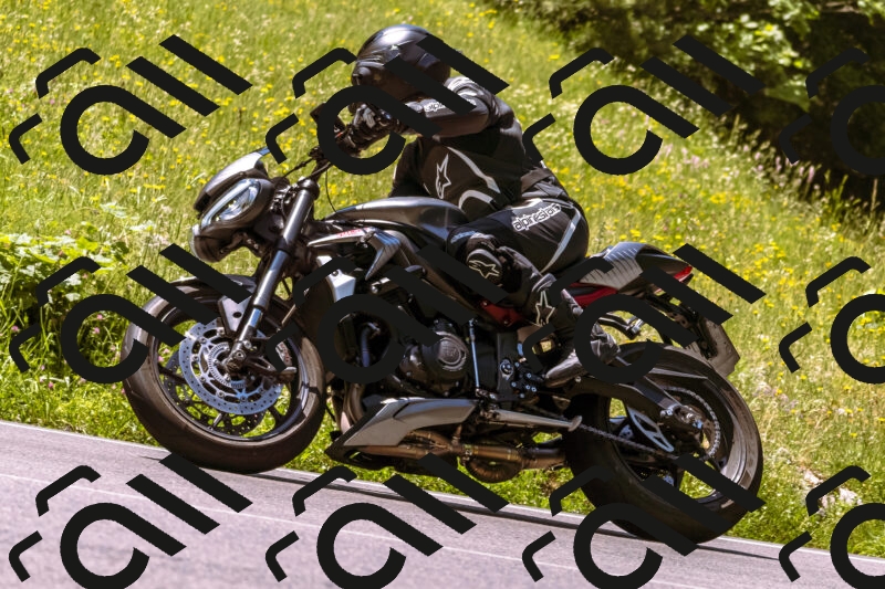 202506081153-_DSC8584_d1_