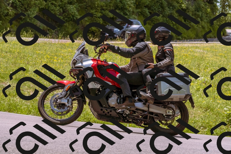 202506081220-_DSC8687_d1_