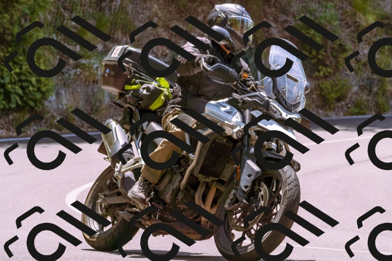 202506081239-_DSC8750_d1_