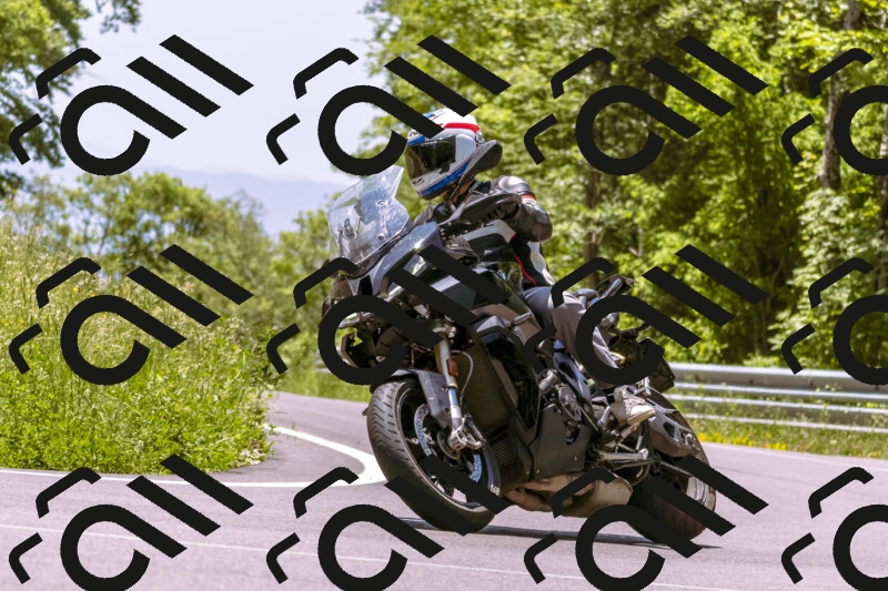 202506081244-_DSC8779_d1_