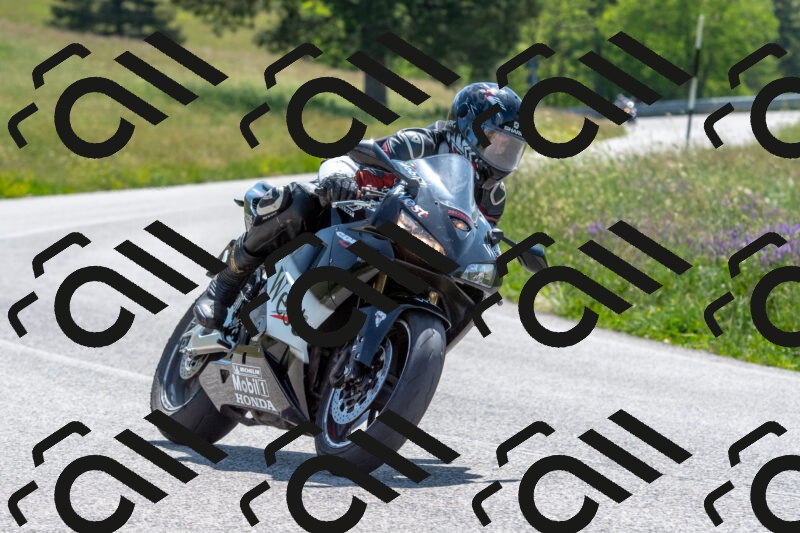 20250608110112-R01_3040_r1