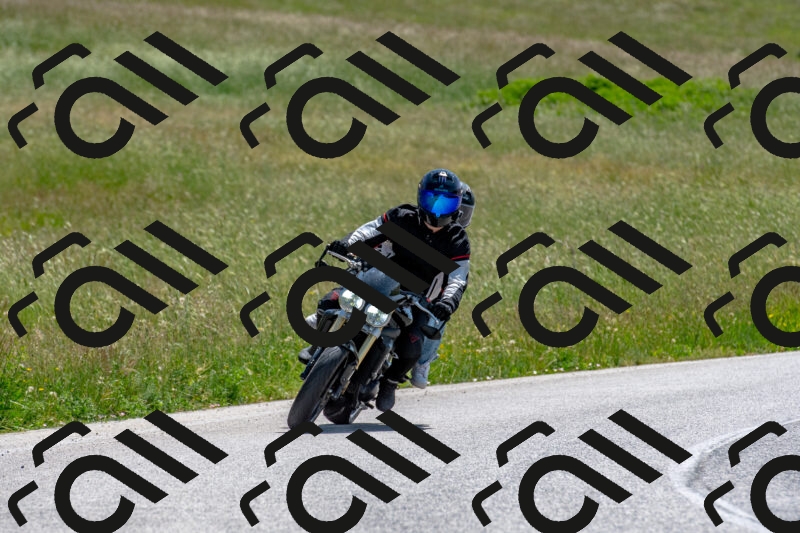 20250608112112-R01_3303_r1