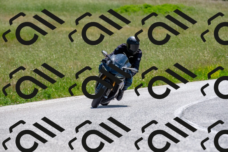 20250608112402-R01_3334_r1