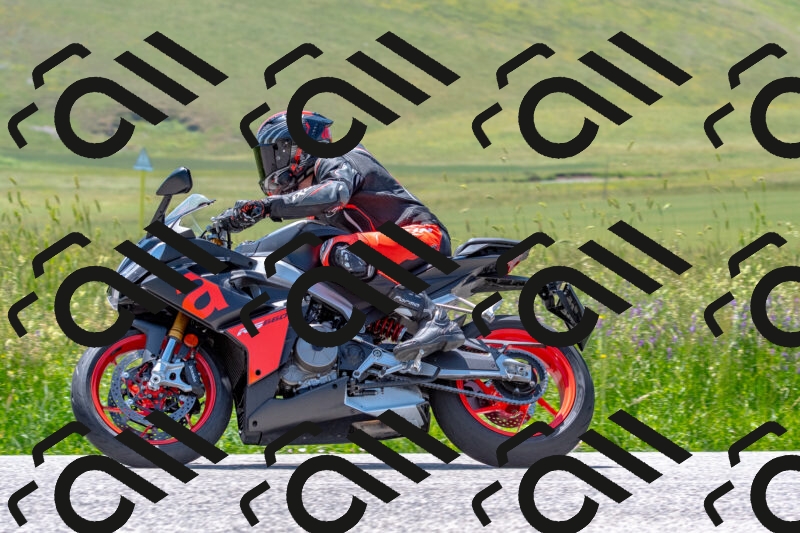 20250608121126-R01_4015_r1