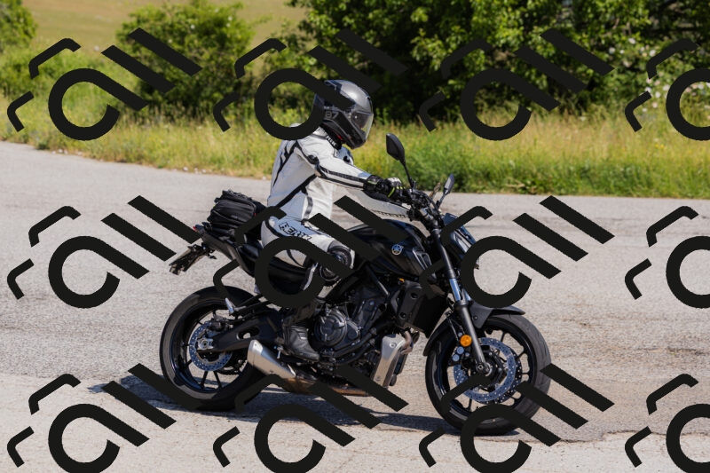 202506141035-_04A2149_c3_