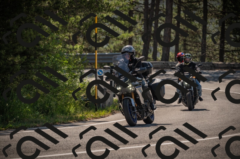 20250614101949-_Z620288_am_