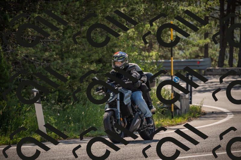 20250614101951-_Z620291_am_