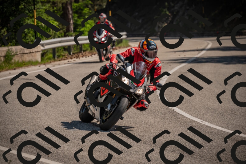 20250614102819-_Z620332_am_