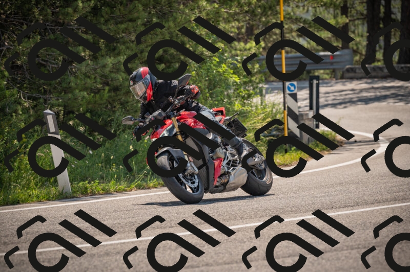 20250614103623-_Z620348_am_