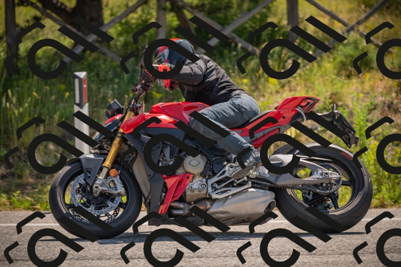 20250614103624-_Z620349_am_