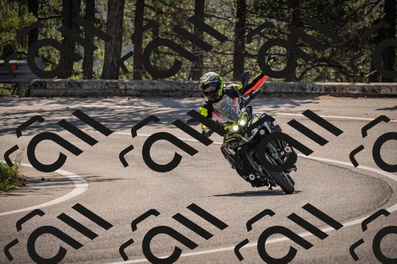 20250614103645-_Z620355_am_