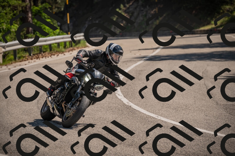 20250614103732-_Z620361_am_