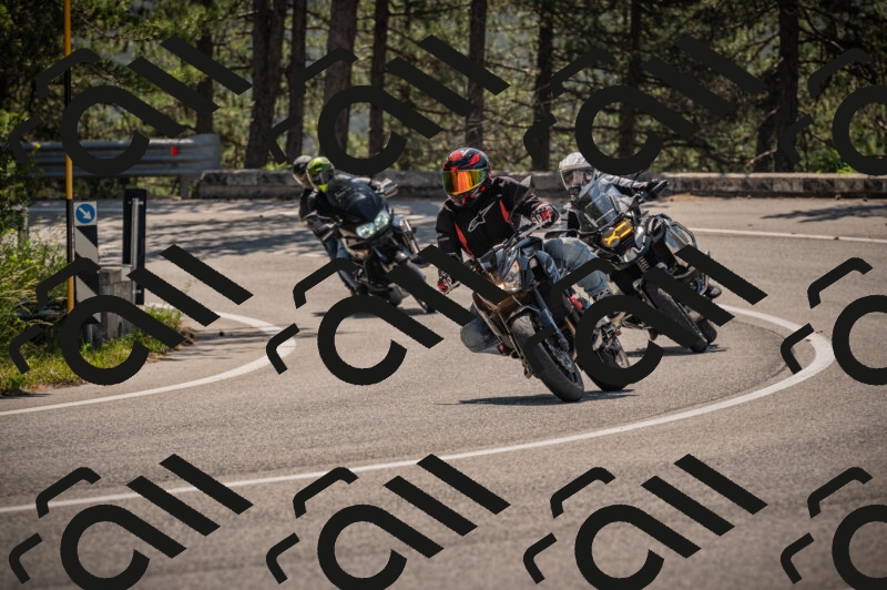 20250614103856-_Z620367_am_