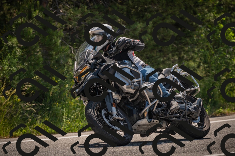 20250614103857-_Z620370_am_