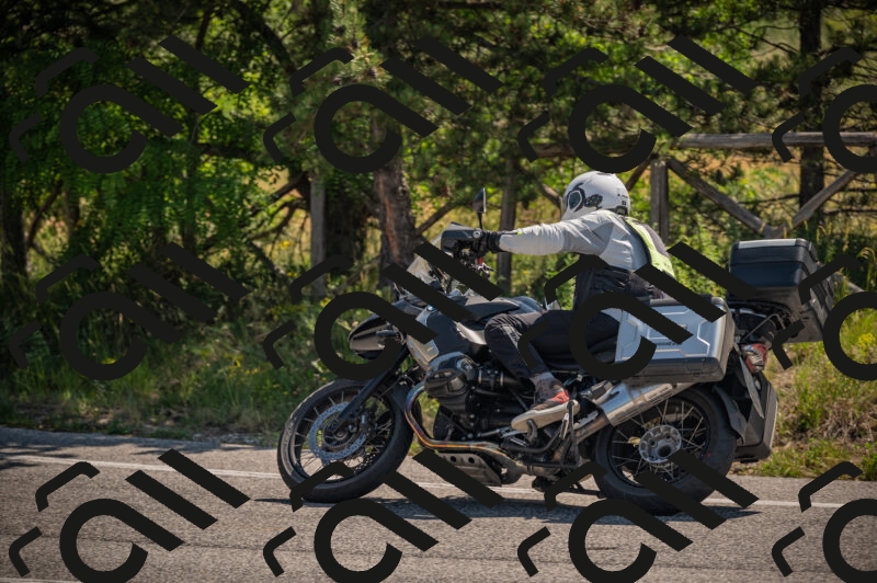 20250614103922-_Z620379_am_