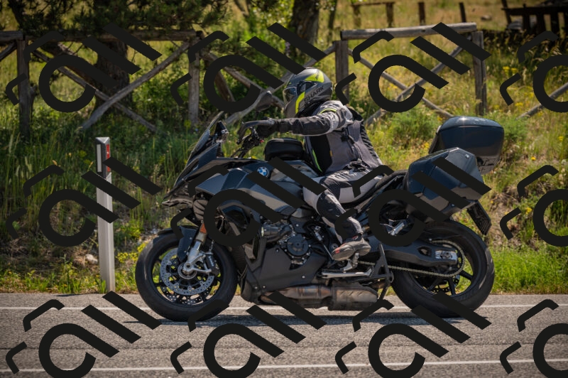 20250614103924-_Z620382_am_