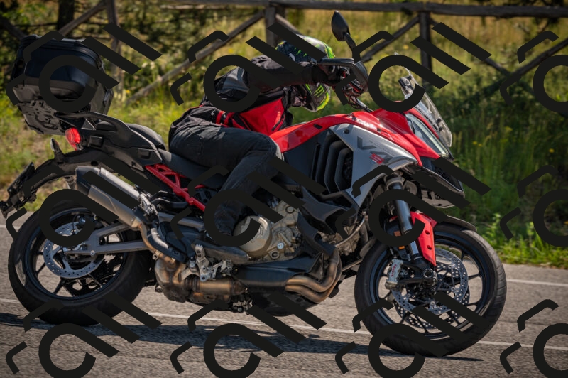 20250614104019-_Z620398_am_