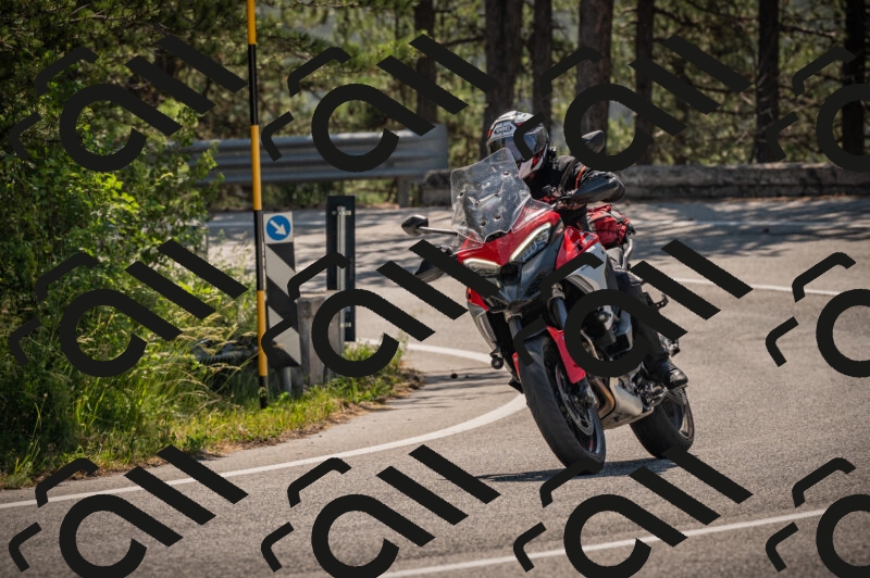 20250614104256-_Z620416_am_